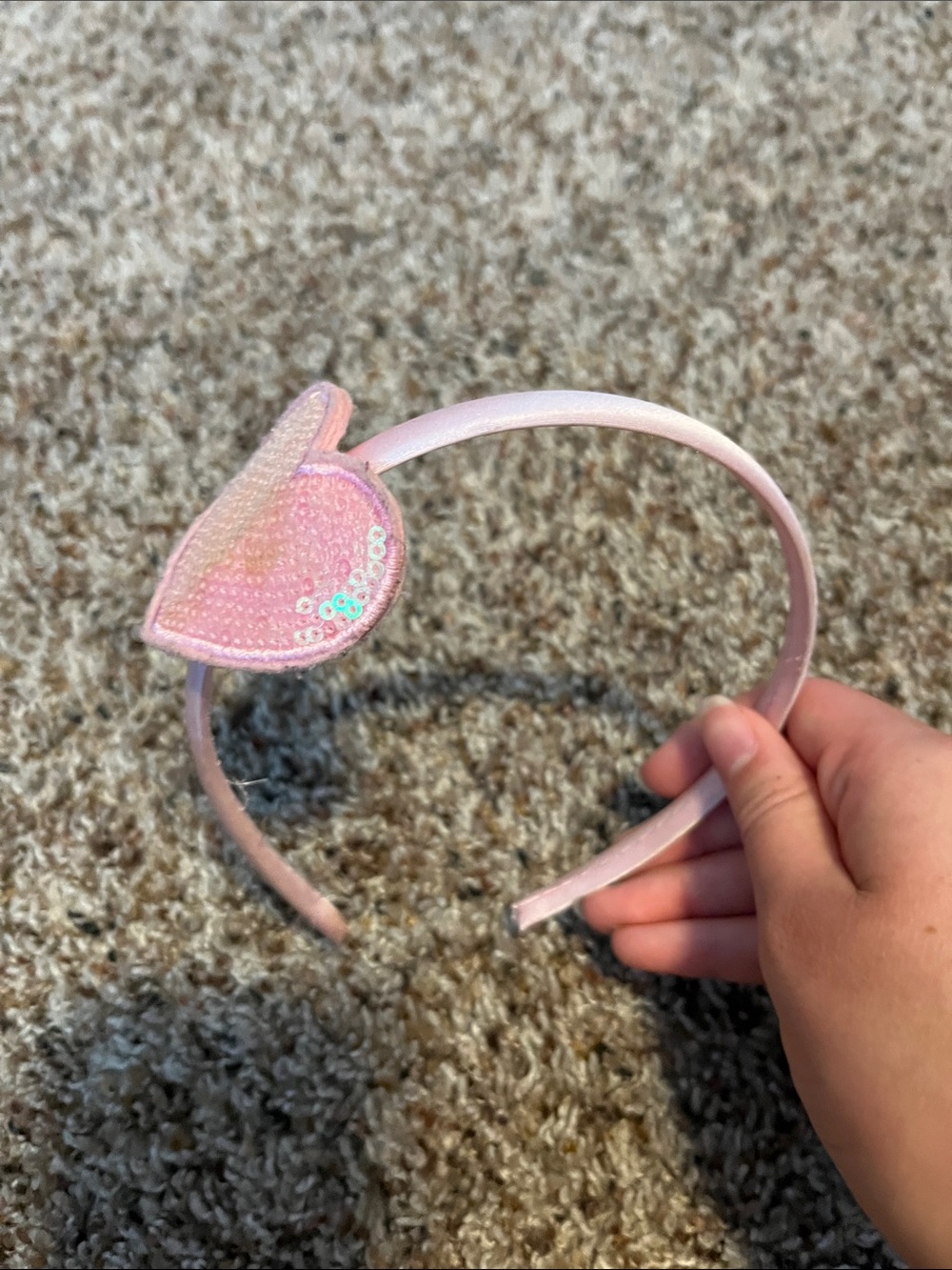 Heart headband with sequence.